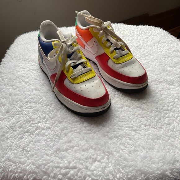 Nike AF1 size 6Y - Picture 2 of 3